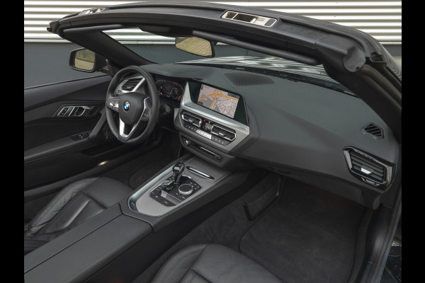 BMW Z4 Roadster sDrive20i - Navigatie - Bluetooth - Leder - Stoelverwarming - Hifi