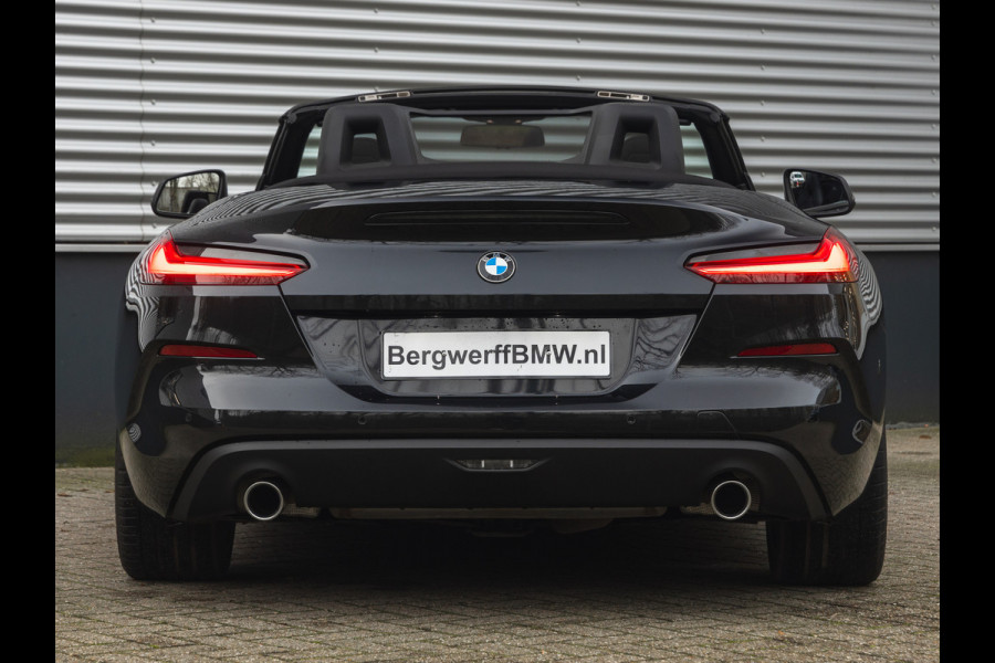 BMW Z4 Roadster sDrive20i - Navigatie - Bluetooth - Leder - Stoelverwarming - Hifi