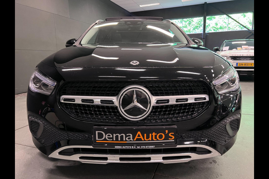 Mercedes-Benz GLA 250 e Business Solution Luxury Limited PANO/NAVI/LEDER/DAB///