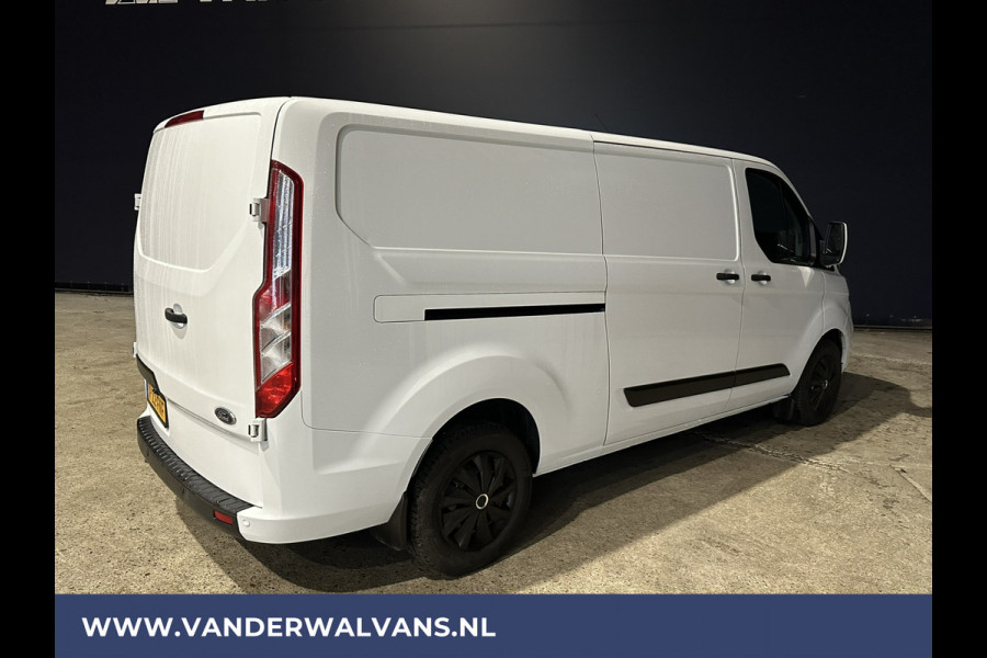 Ford Transit Custom 2.0 TDCI 131pk L2H1 Euro6 Airco | Camera | LED | Cruisecontrol | 2800kg Trekvermogen Parkeersensoren, Verwarmde voorruit, Bijrijdersbank