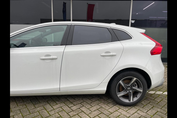 Volvo V40 2.0 D3 Business Sport / panoramadak / leer