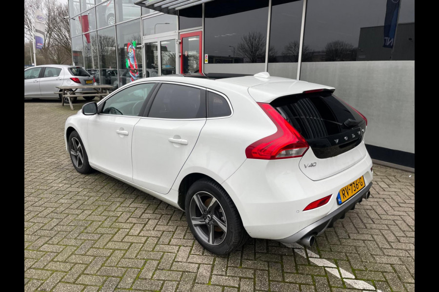 Volvo V40 2.0 D3 Business Sport / panoramadak / leer