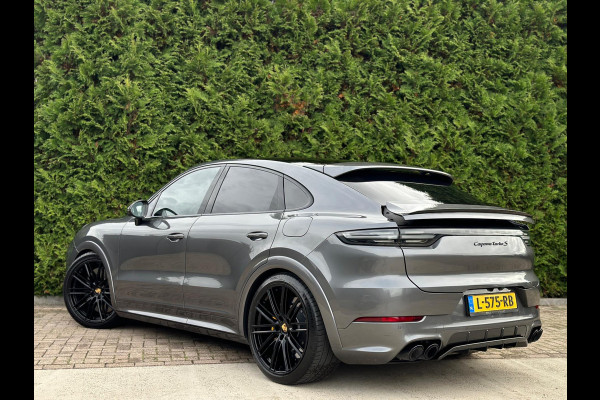 Porsche Cayenne Coupé 4.0 Turbo S E-Hybrid TechArt Carbon Approved