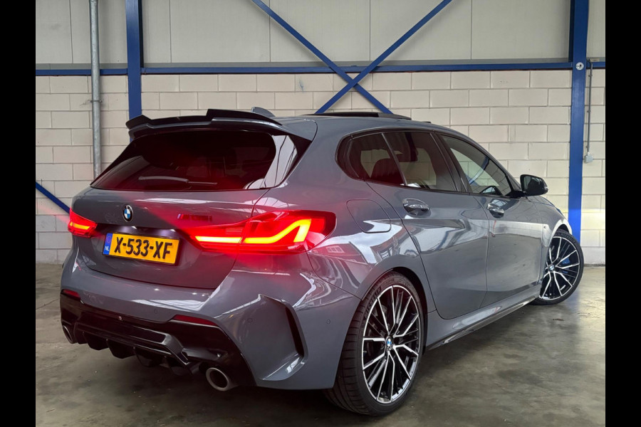 BMW 1-serie M135i xDrive Executive Maxton|HUD|PANO|