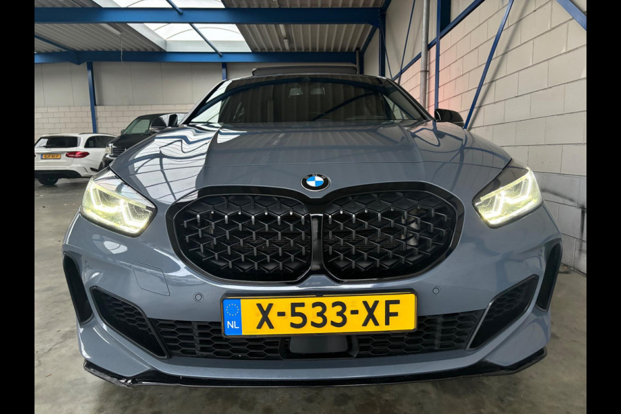 BMW 1-serie M135i xDrive Executive Maxton|HUD|PANO|