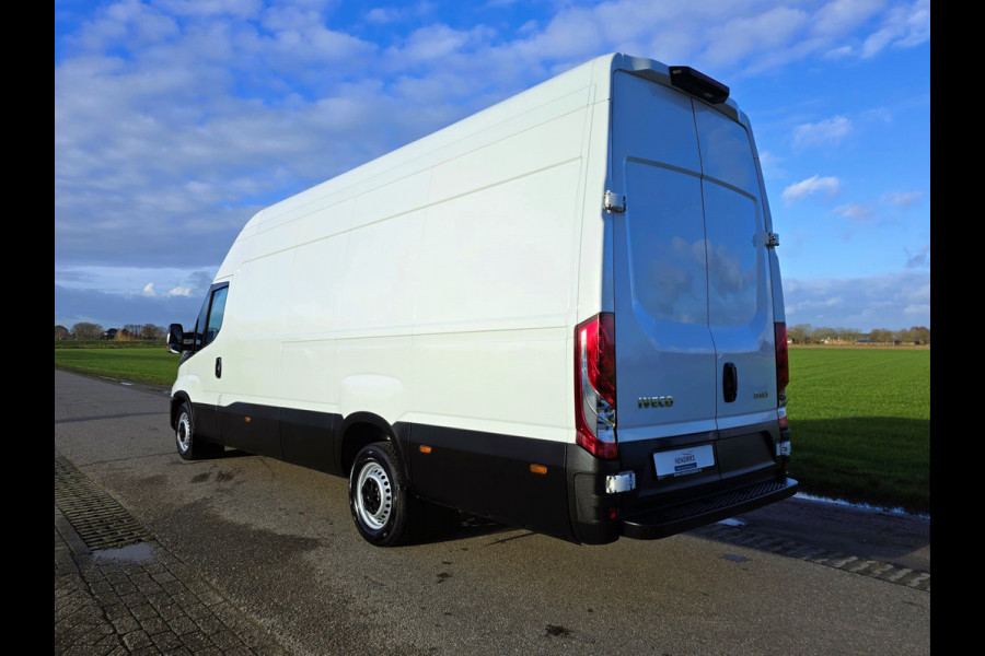 Iveco Daily 35S18HV 3.0 410 H3 - 180 Pk - Euro 6 - AUTOMAAT - Climate Control - ParkeerCamera