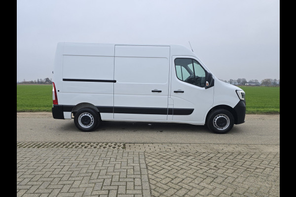 Renault Master T33 2.3 dCi 135 L2H2 Comfort - 135 Pk - Euro 6 - Airco - Cruise Control