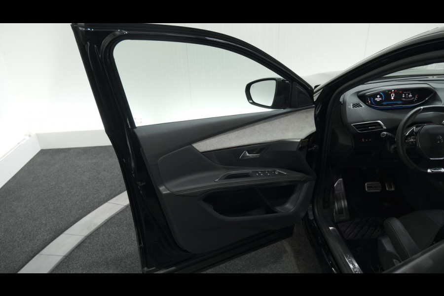 Peugeot 3008 PureTech 130 EAT8 GT Black Pack | Elektrische Kofferklep | Adaptieve Cruise Control | Camera | Apple Carplay