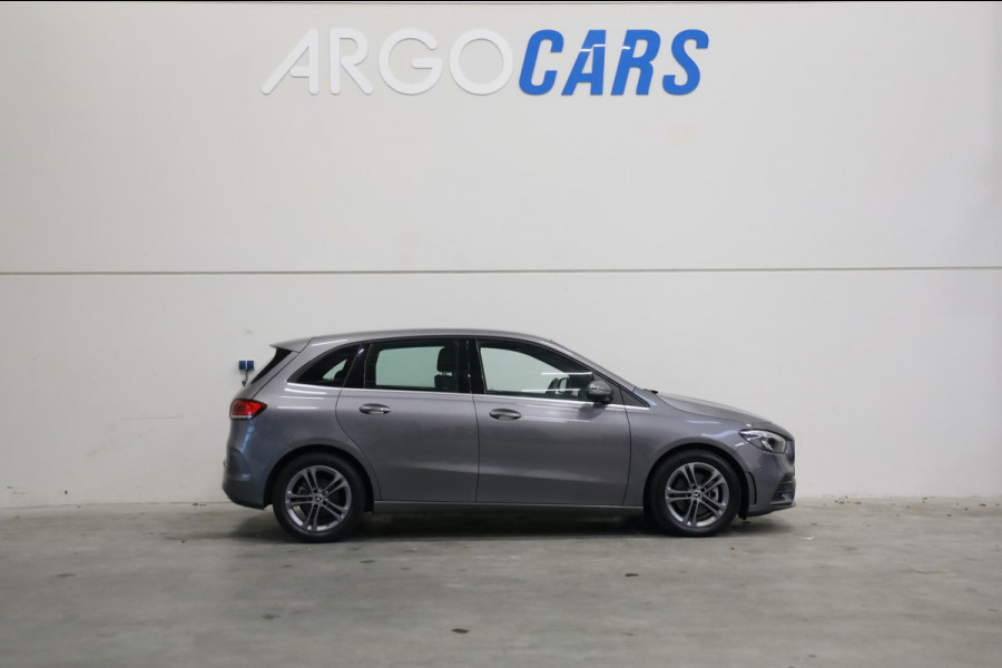 Mercedes-Benz B-Klasse 200d AMG Styling / Camera / PDC / Blis / LED / Grote scherm / Multibeam Lease v/a € 171,- p.m. inruil mog