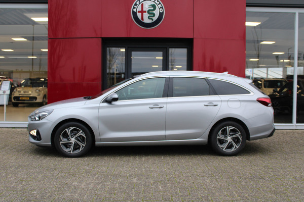 Hyundai i30 Wagon 1.0 T-GDi MHEV Comfort Automaat | Camera | Keyless Entry | Stoel/stuurwiel verwarming