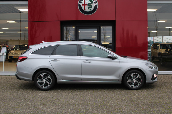 Hyundai i30 Wagon 1.0 T-GDi MHEV Comfort Automaat | Camera | Keyless Entry | Stoel/stuurwiel verwarming