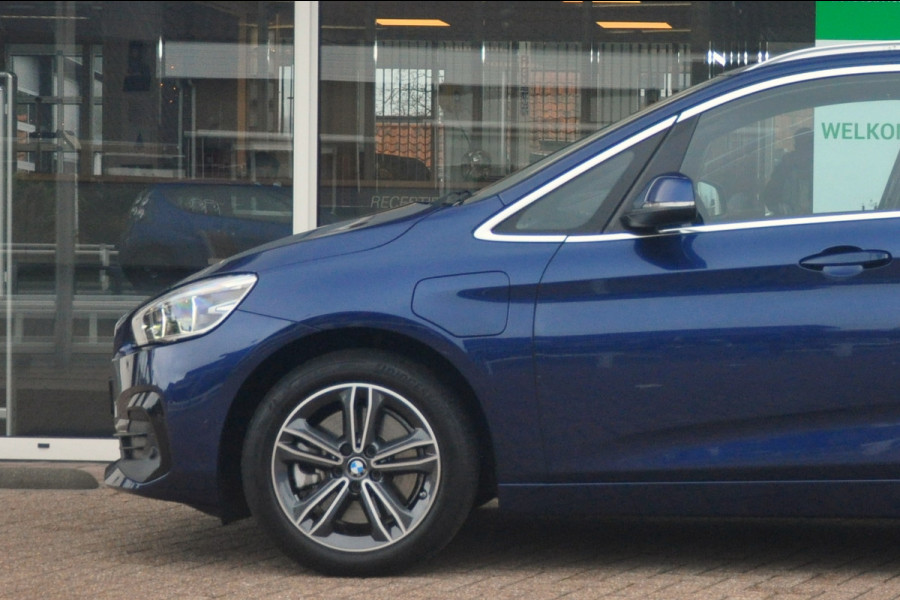 BMW 2 Serie Active Tourer 225xe iPerformance High Executive | HK-Audio | Stuurwielverwaming | Head up | Zeer mooie staat!