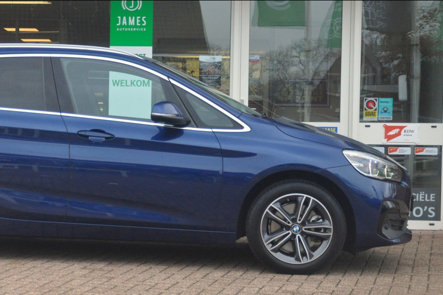 BMW 2 Serie Active Tourer 225xe iPerformance High Executive | HK-Audio | Stuurwielverwaming | Head up | Zeer mooie staat!