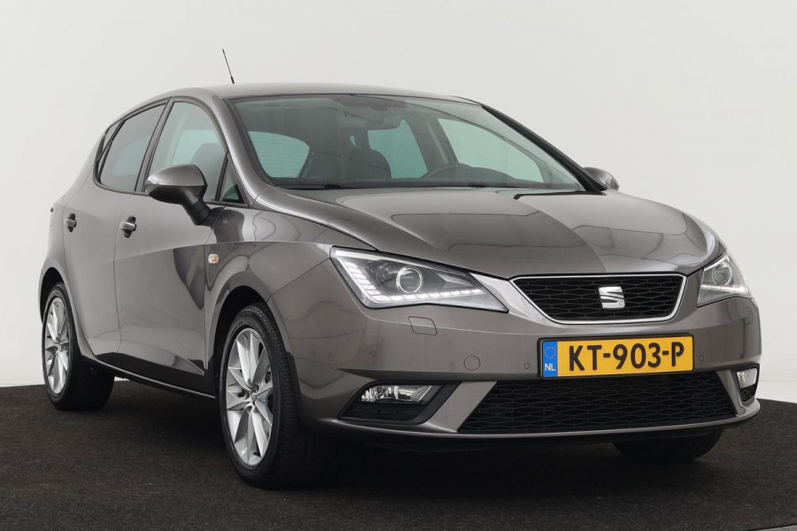 Seat Ibiza 1.4 TDI Style Connect | Stoelverwarming | Xenon | Carplay | Navigatie | Climate control | Cruise control | PDC | Bluetooth