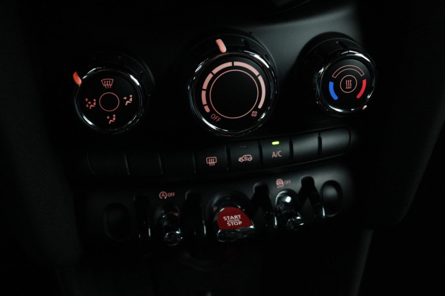 MINI Mini 1.5 One Business Edition (1e Eig, NL-auto, Dealer ondeh, Navi, Carplay, Airco, Parkeerhulp, Cruise control, Etc)