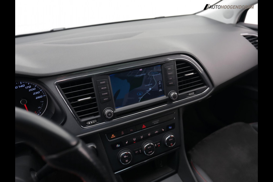 Seat León ST 1.8 TSI FR Connect (APPLE CARPLAY,SCHUIF-PANORAMADAK,LED VERLICHTING,ALCANTARA,STOELVERWARMING,TREKHAAK,TOPCONDITIE)