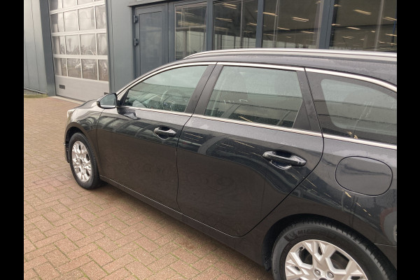 Kia Ceed Sportswagon 1.5 T-GDi 160pk DynamicLine AFN.TREKHAAK/CAMERA/NAVI/CARPLAY/PDC