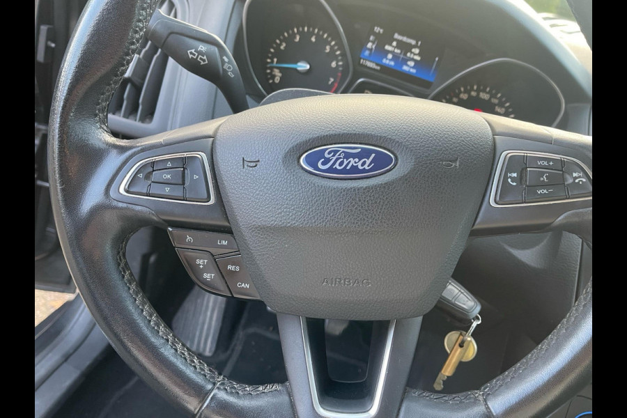 Ford FOCUS Wagon 1.0 Ecoboost Edition 125pk Trekhaak | Lichtmetaal | Climate control | Voorruit verwarming | Navigatie | Apple Carplay / Android auto