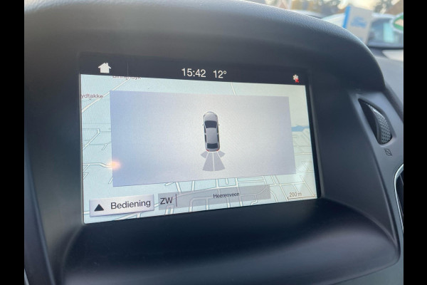 Ford FOCUS Wagon 1.0 Ecoboost Edition 125pk Trekhaak | Lichtmetaal | Climate control | Voorruit verwarming | Navigatie | Apple Carplay / Android auto