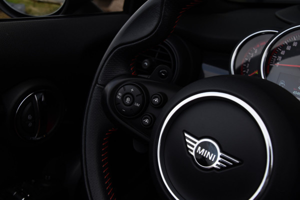 MINI Cabrio 2.0 John Cooper Works ADAPTIVE CRUISE | STOELVERWARMING | HARMON & KARDON | VOORUITVERWARMING | HEAD UP | ACHTERUITCAMERA