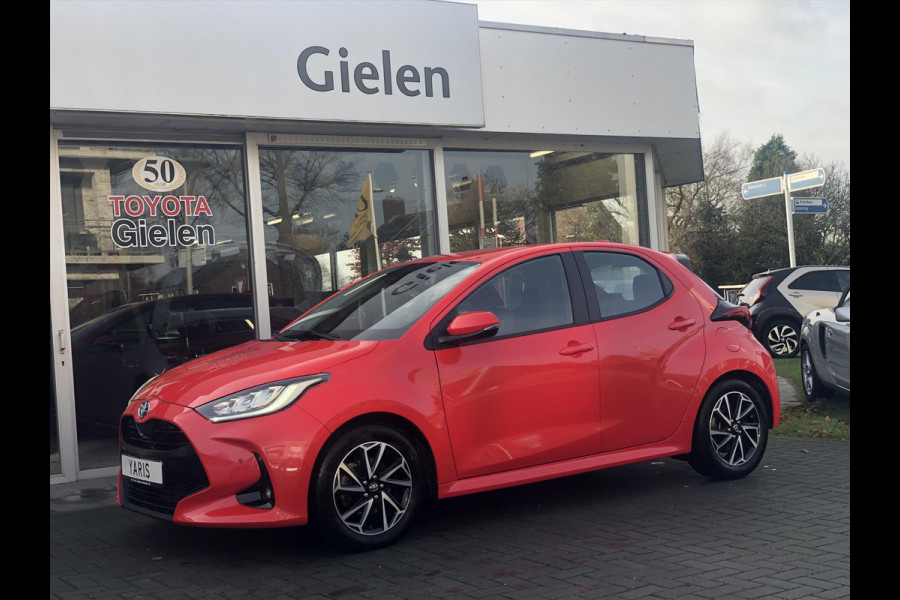 Toyota Yaris 1.5 Hybrid Executive | Dodehoekherkenning, Parkeersensoren, Stoelverwarming, Head up display, Keyless, 16 inch