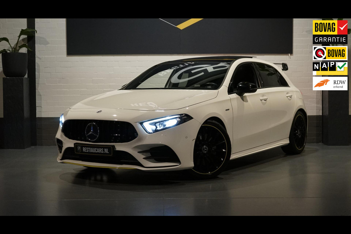 Mercedes-Benz A-Klasse A250 AMG Night Edition 1 AUTOMAAT AMBIANCE-CAMERA-HEADUP-KEYLESS-MBUX-NAVIGATIE-PANORAMA