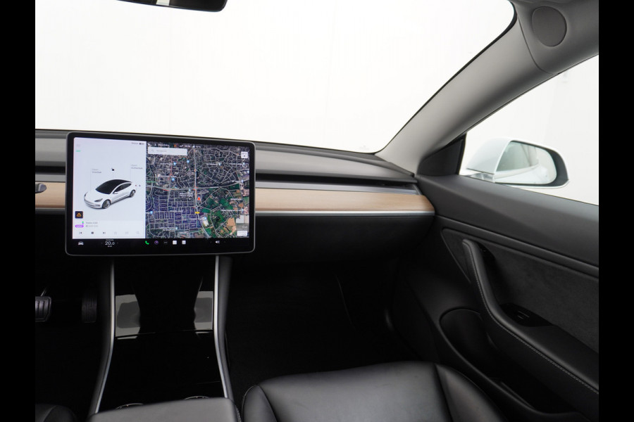 Tesla Model 3 Long Range 75 kWh 463PK FSD-vb.19" Premium-Audio 4wd AutoPilot Pano.dak Camera Leer Adaptive-Cruise+Stop&Go  PDC-A+Voor Wifi Ecc Veel grip door AWD vierwielaandrijving.  Origineel Nederlandse auto ! 1e eigenaar 61k nieuw