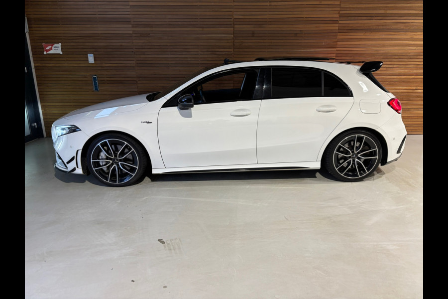 Mercedes-Benz A-Klasse AMG 35 4MATIC Night | FULL Option | Aero Pack | Performance Seats | Pano | Burmester | 360 Camera | Ambient