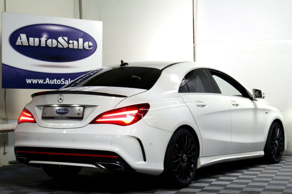 Mercedes-Benz CLA-Klasse 250 AMG Sport 218pk CARPLAY LEDER RODE-GRODELS '17