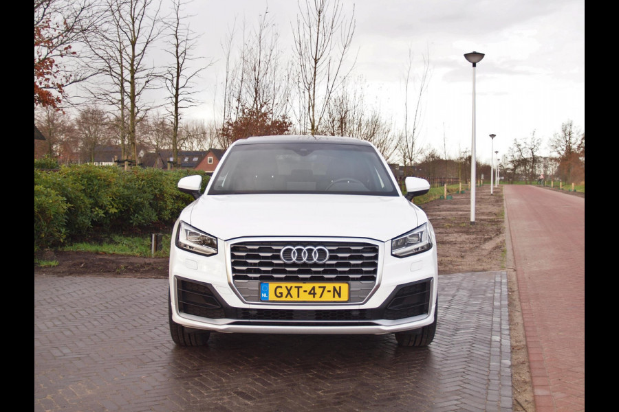 Audi Q2 1.4 TFSI CoD #limited | Panoramadak | Camera | Automaat | Virtual Cockpit |