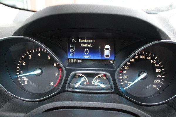 Ford Kuga 1.5 EcoBoost 150 PK Titanium Trekhaak | Winterpakket | Winterbandenset | Climate Control | Cruise Control