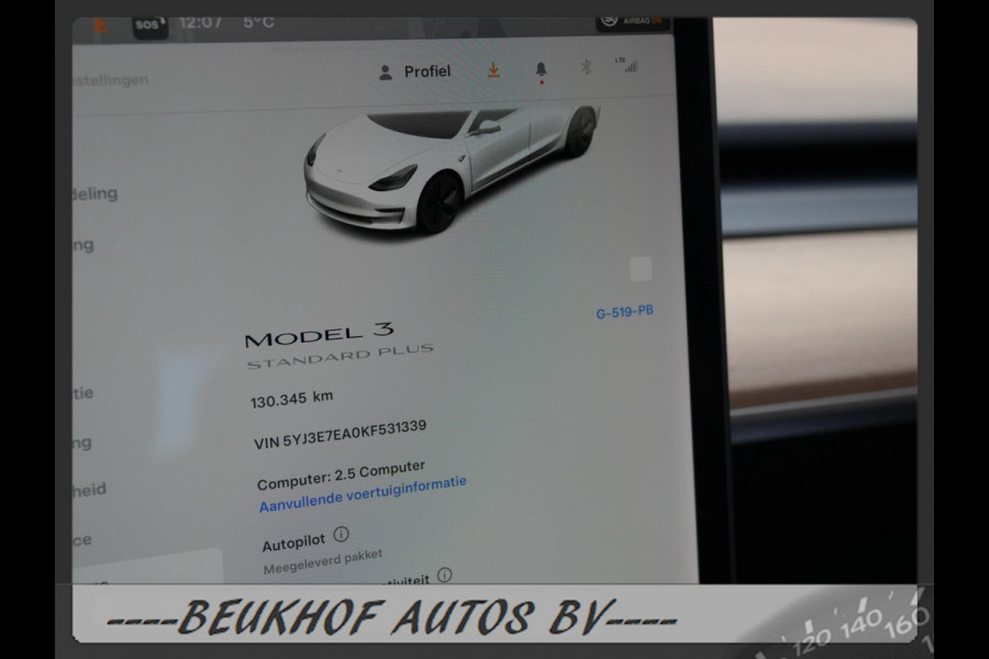Tesla Model 3 Standard RWD Plus Trekhaak Pano Leer Cam Navi