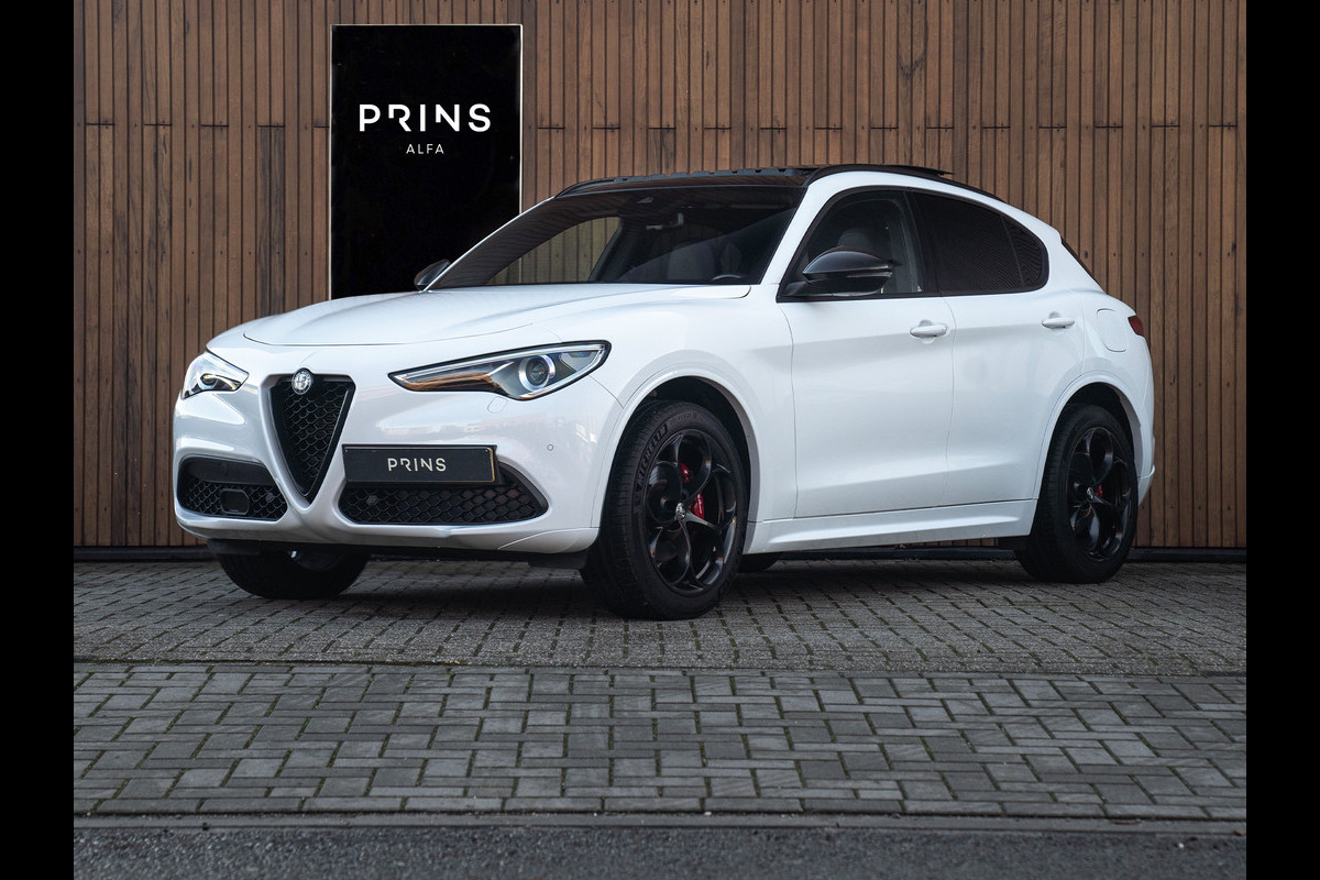 Alfa Romeo Stelvio Monza 2.0T 300pk | Veloce stoelen | Pano-dak | Adapt. cruise | CarPlay | Afneemb. trekhaak | Camera