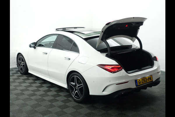 Mercedes-Benz CLA-Klasse 180 AMG Night Edition Aut- Panodak I Sfeerverlichting I Camera I Xenon Led I Sport Leder