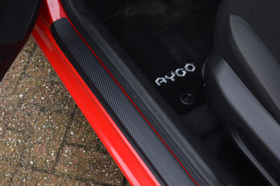 Toyota Aygo 1.0 VVT-i x-fun