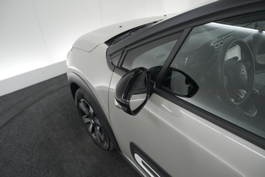 Citroën C3 PureTech 82 Shine | Camera | Parkeersensoren | Stoelverwarming | Apple Carplay