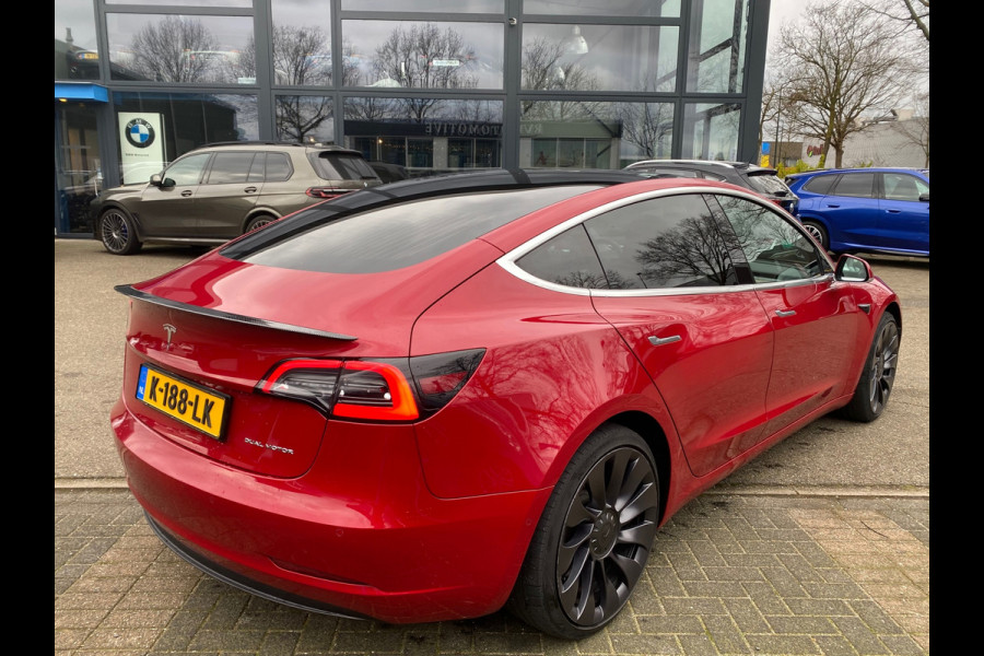 Tesla Model 3 Long Range AWD 75 kWh VAN: 26.900,- VOOR 24.877,- EINDEJAARSVOORDEEL: 2.023,- | TREKHAAK MET TREKGEWICHT