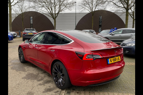 Tesla Model 3 Long Range AWD 75 kWh VAN: 26.900,- VOOR 24.877,- EINDEJAARSVOORDEEL: 2.023,- | TREKHAAK MET TREKGEWICHT