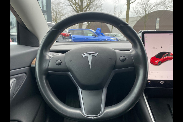 Tesla Model 3 Long Range AWD 75 kWh VAN: 26.900,- VOOR 24.877,- EINDEJAARSVOORDEEL: 2.023,- | TREKHAAK MET TREKGEWICHT