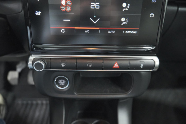 Citroën C3 PureTech 82 Shine | Camera | Parkeersensoren | Stoelverwarming | Apple Carplay