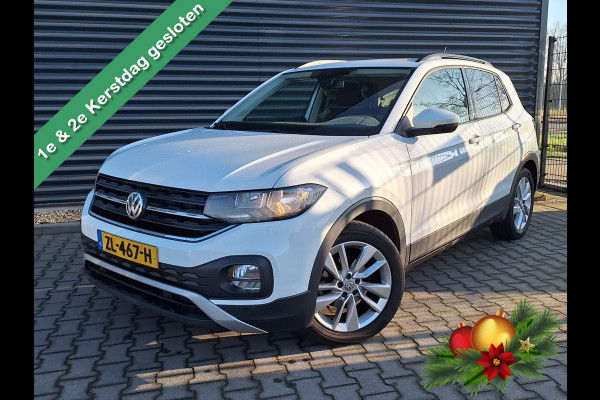 Volkswagen T-Cross 1.0 TSI Life | Trekhaak | Navi | Carplay | Adaptive Cruise | Digitaal Dashboard | Parkeersensoren |  Laneassist |