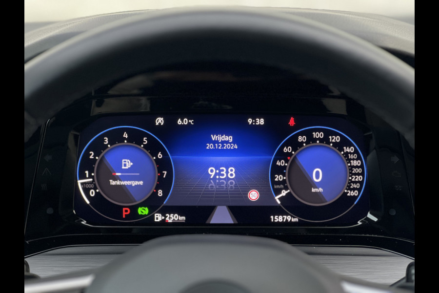 Volkswagen GOLF Variant 1.5 eTSI Style | Trekhaak | LED | Carplay | ACC | Winter | 150 pk