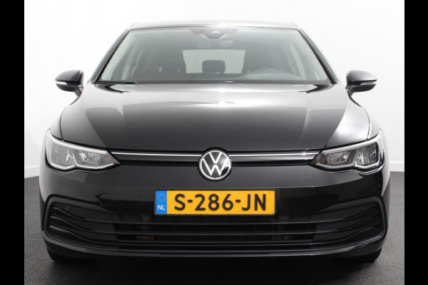 Volkswagen Golf 2.0 TDI DSG Style | Navigatie | Apple Carplay/Android Auto | Climate Control | Parkeer sensoren | Adaptive Cruise Control | Lichtmetalen velgen |