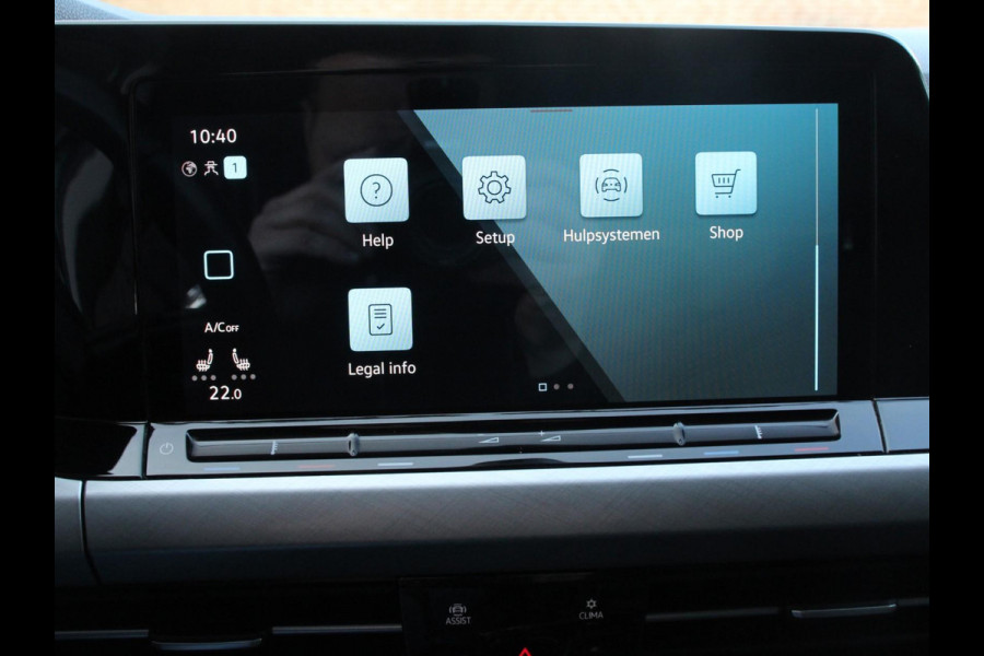 Volkswagen Golf 2.0 TDI DSG Style | Navigatie | Apple Carplay/Android Auto | Climate Control | Parkeer sensoren | Adaptive Cruise Control | Lichtmetalen velgen |