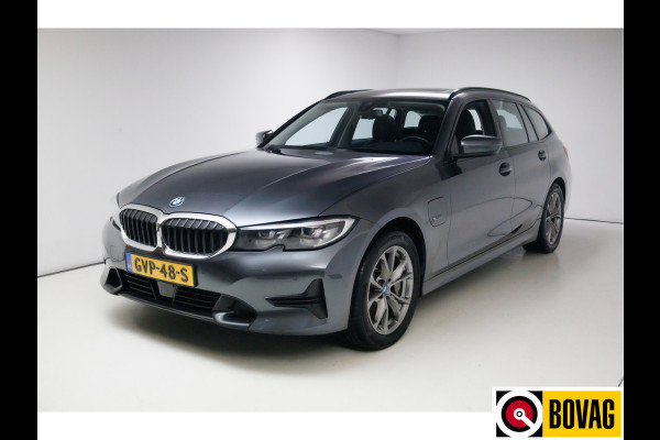 BMW 3 Serie Touring 330e Business Sportline 292 PK Panoramadak, Trekhaak, Stoel- stuurverw. Headup, Comfort access, Adaptieve Cruise