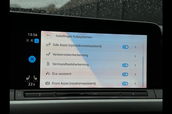 Volkswagen GOLF Variant 1.5 eTSI Life CarPlay Camera