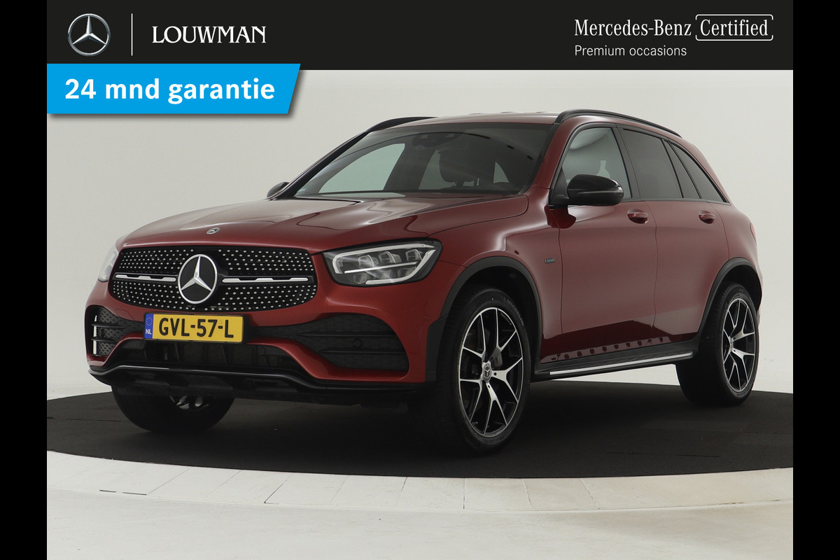 Mercedes-Benz GLC 300 e AMG Plug-In Hybride | Achteruitrijcamera | Apple Carplay | Nightpakket | Stoelverwarming | Inclusief 24 maanden MB Certified garantie voor Europa.