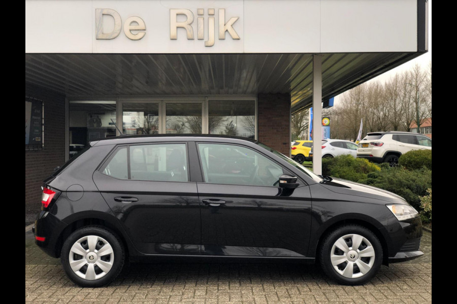 Škoda Fabia 1.0 Active | Airco, Cruise, Carplay/Android, Trekhaak | Dealeronderhouden | NAP |