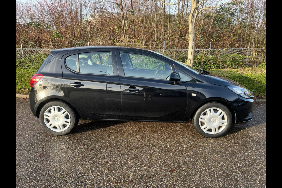 Opel Corsa 1.4 Favourite