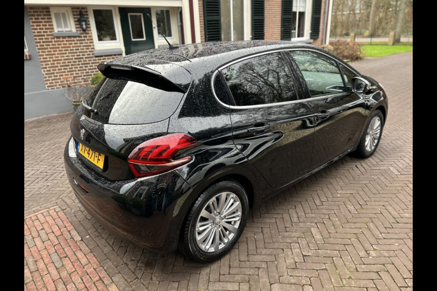 Peugeot 208 1.2 PT 110pk 5-drs Allure Navi, LMV, 39 dkm, 1e Eigenaar